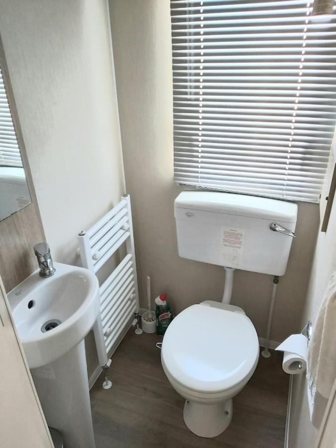 Griffiths, Seaview Caravan Park, Уитстейбъл Екстериор снимка