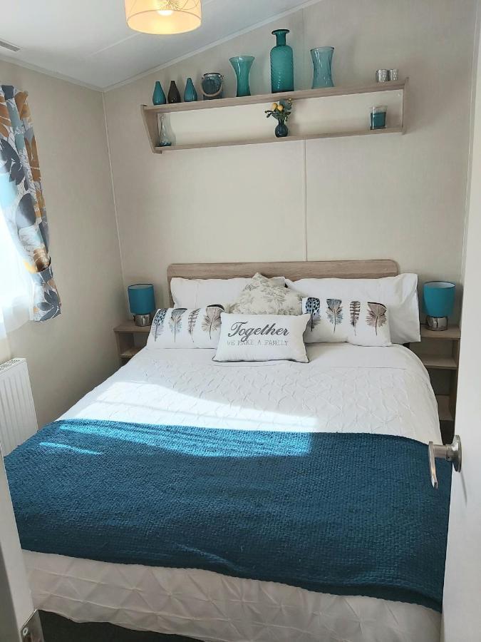 Griffiths, Seaview Caravan Park, Уитстейбъл Екстериор снимка